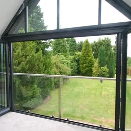 Luxury House In Solihull Exterior photo