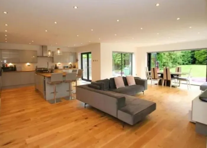 Luxury House In Solihull