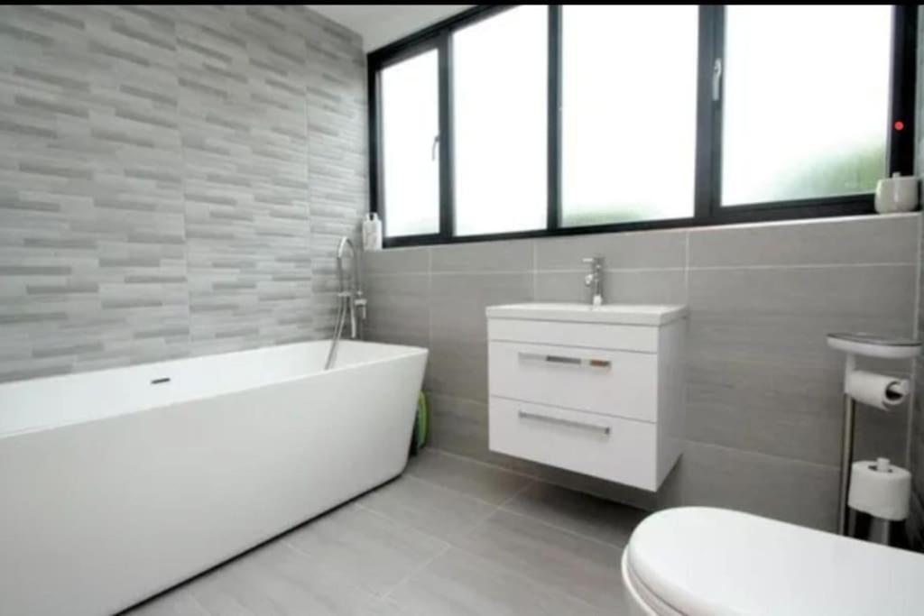 Holiday home Luxury House In Solihull